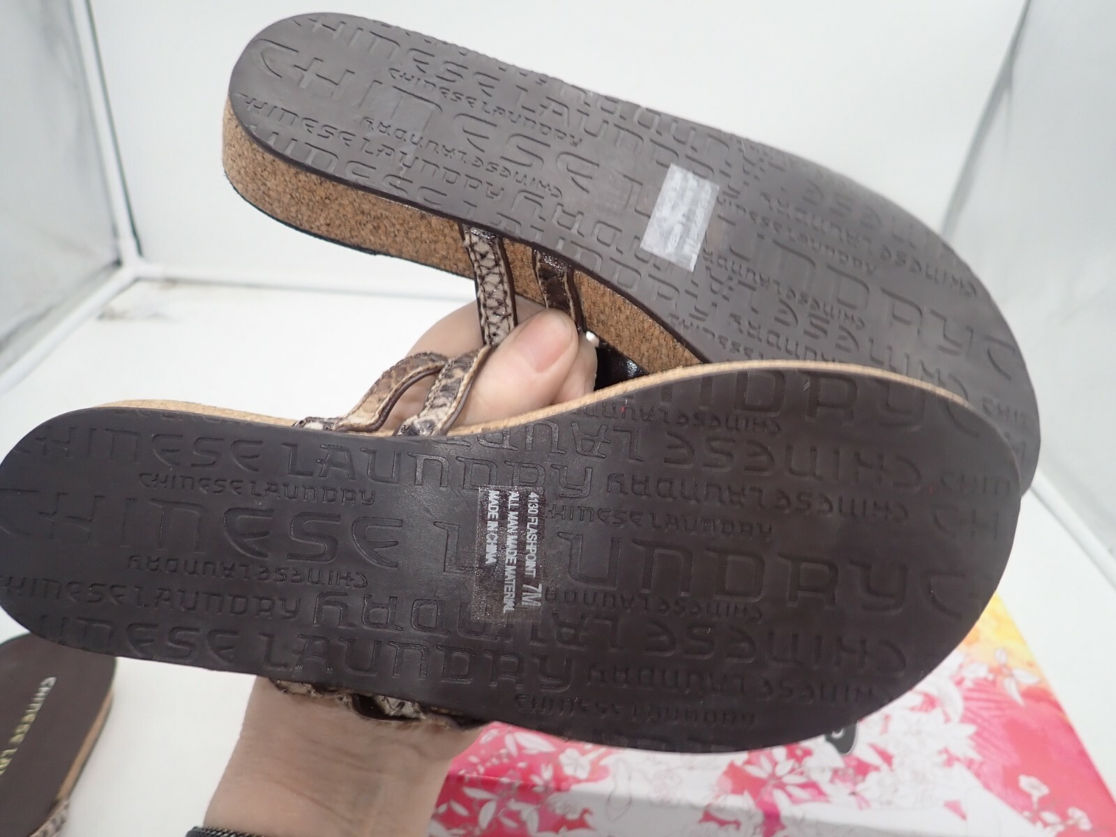 CL Flashpoint Viper Stone Design Thong Sandals Chinese Laundry choose your size