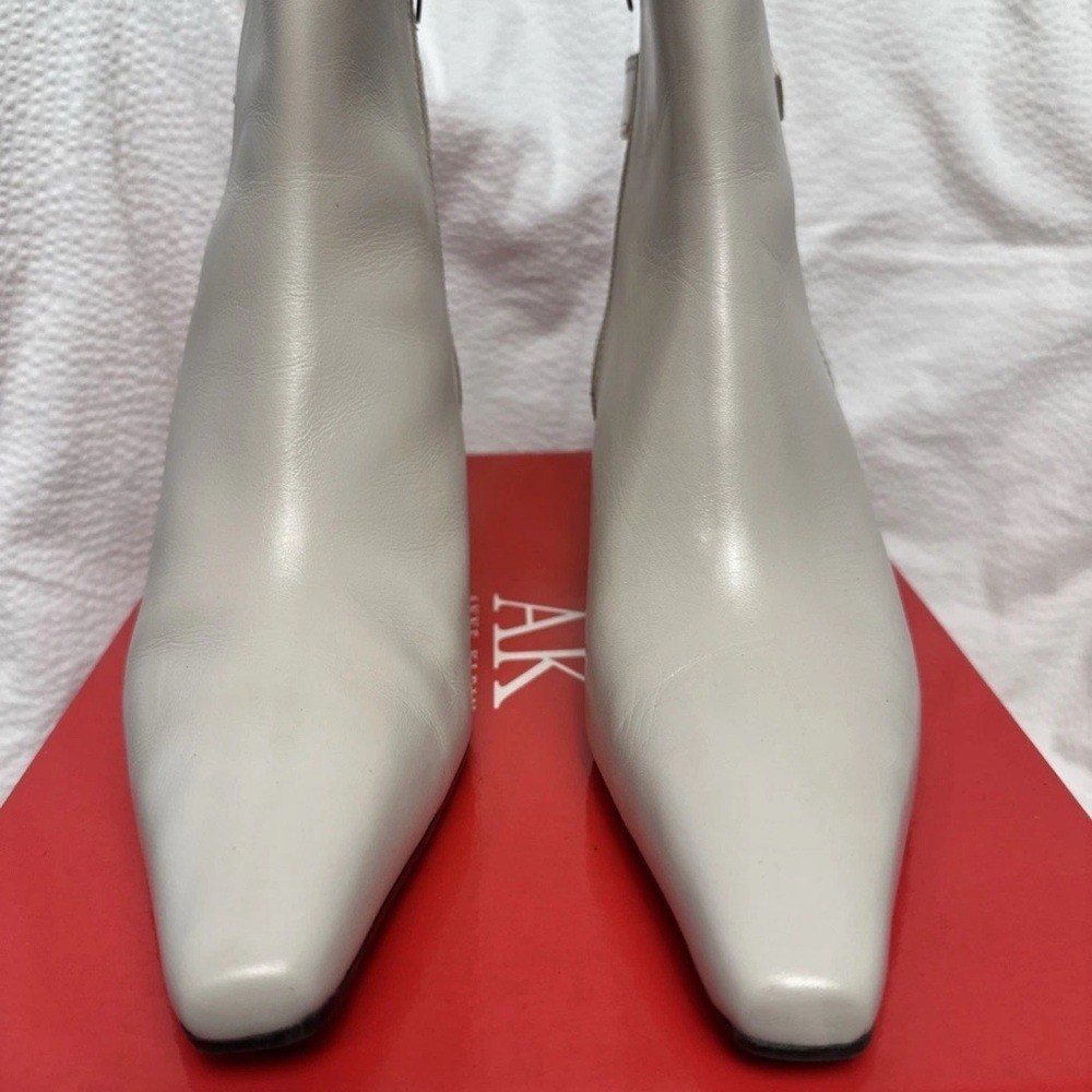 Anne Klein Darens Rice Milk Ankle Boot 5:5