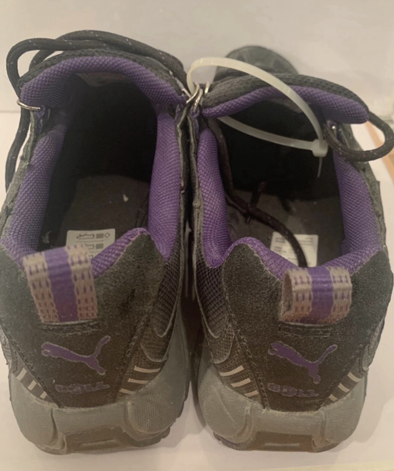 PUMA Women’s Black/Purple Lace-Up Low Top Athletic Sneakers Rubber Outsole