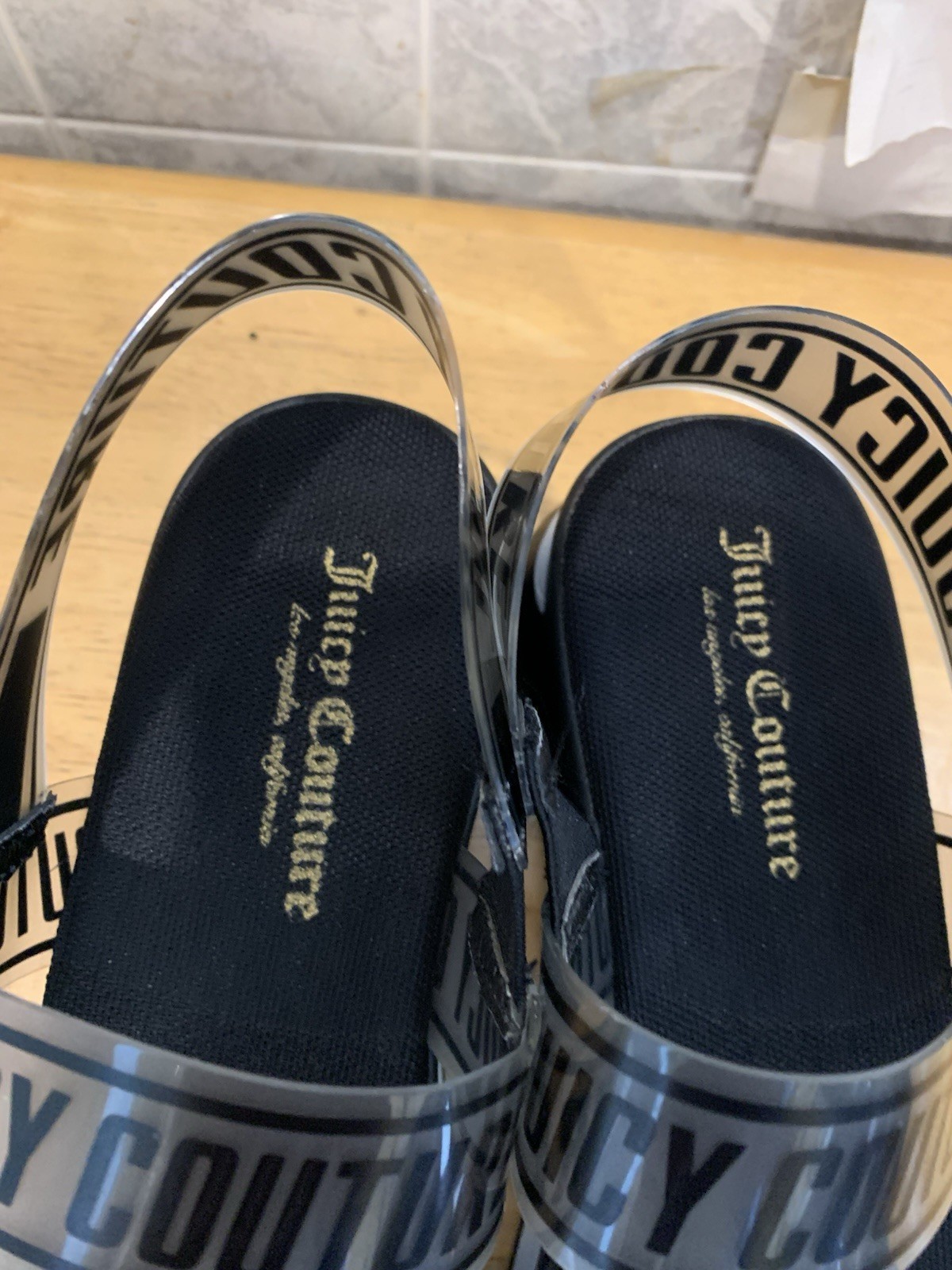 Juicy Couture Clear Transparent Slide Sandal Women’s Size 6 Logo Straps (No Box)