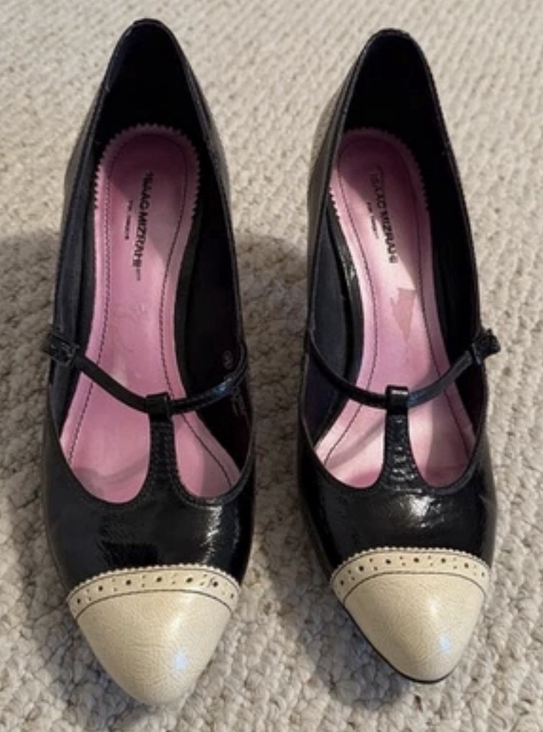 Isaac Mizrahi Amelia Retro T-Strap Pump Heels Black Cream Sz 9.5