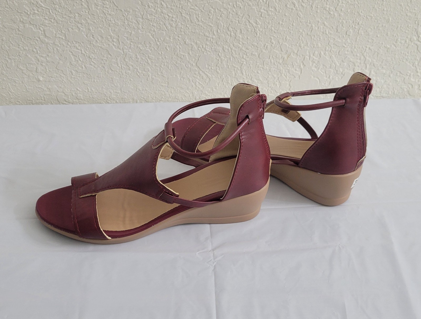 Mallory Wedge Open Toe Sandals – Burgundy- Size 8 – Brand New