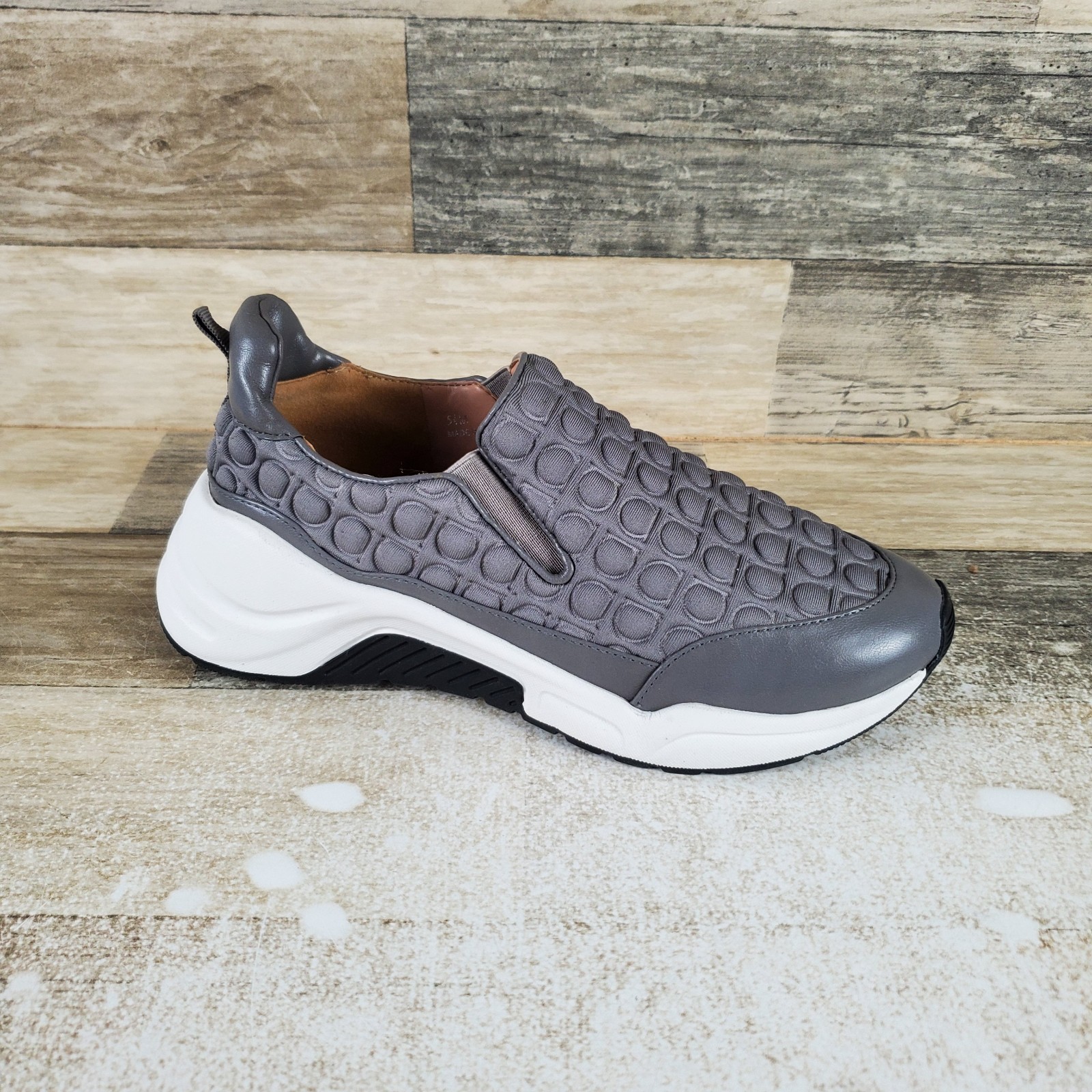 LINEA Paolo Rawson Womens Shoes Sz 5.5 M Running Gray White Slip On Sneakers
