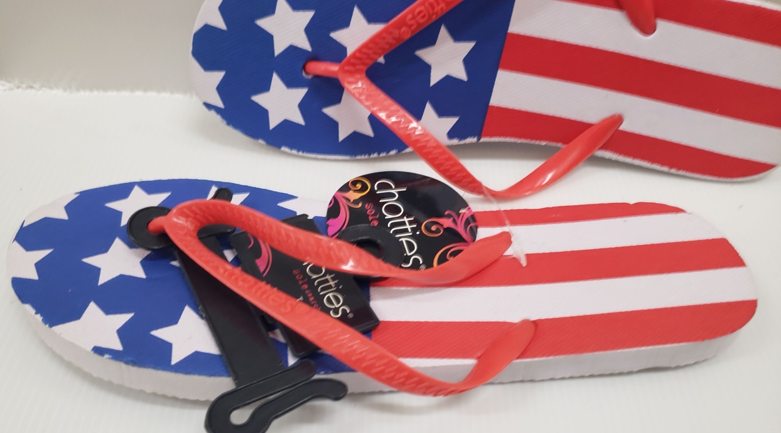 Flip Flops Size L (Large)(size 9-10) JULY 4,PATRIOTIC,USA AMERICAN FLAG,Chatties