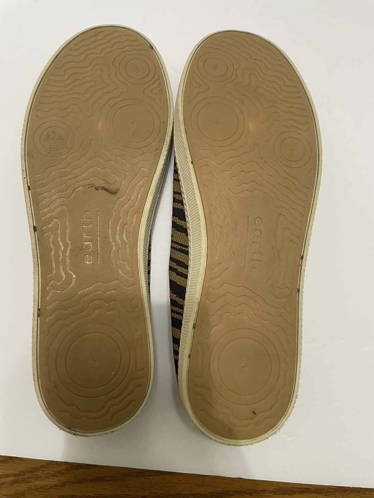Earth Shoes Womens 9 Slide Sneaker Zen Spree Shoe Knit Recyclable Brown Black