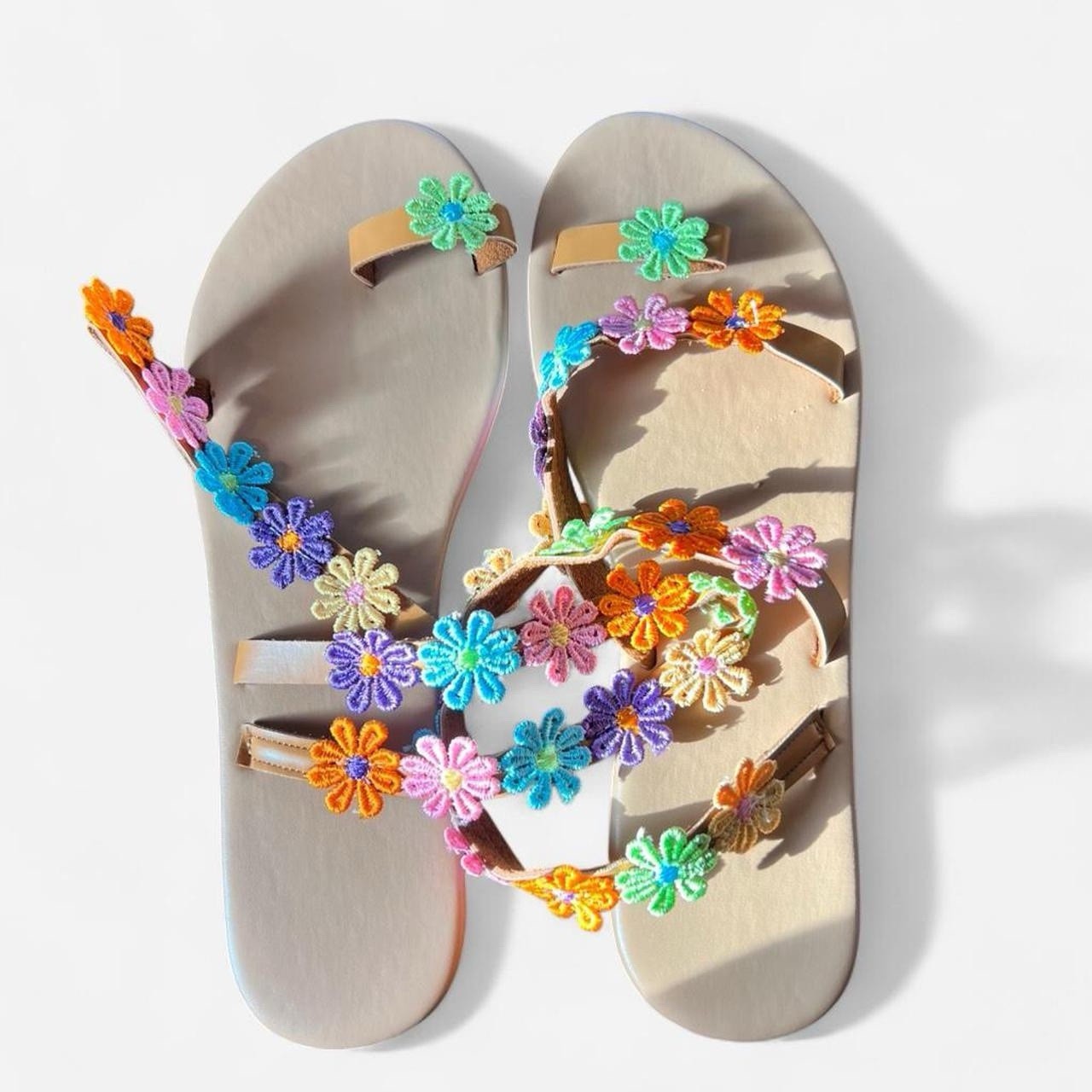 Womens Floral Embroidered Flat Sandals Beige Multicolor Cotton Upper Size 9