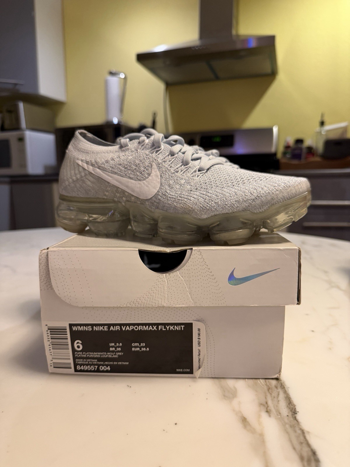 Women’s US Size 6 Nike Air VaporMax Flyknit Women’s Pure Platinum Gray