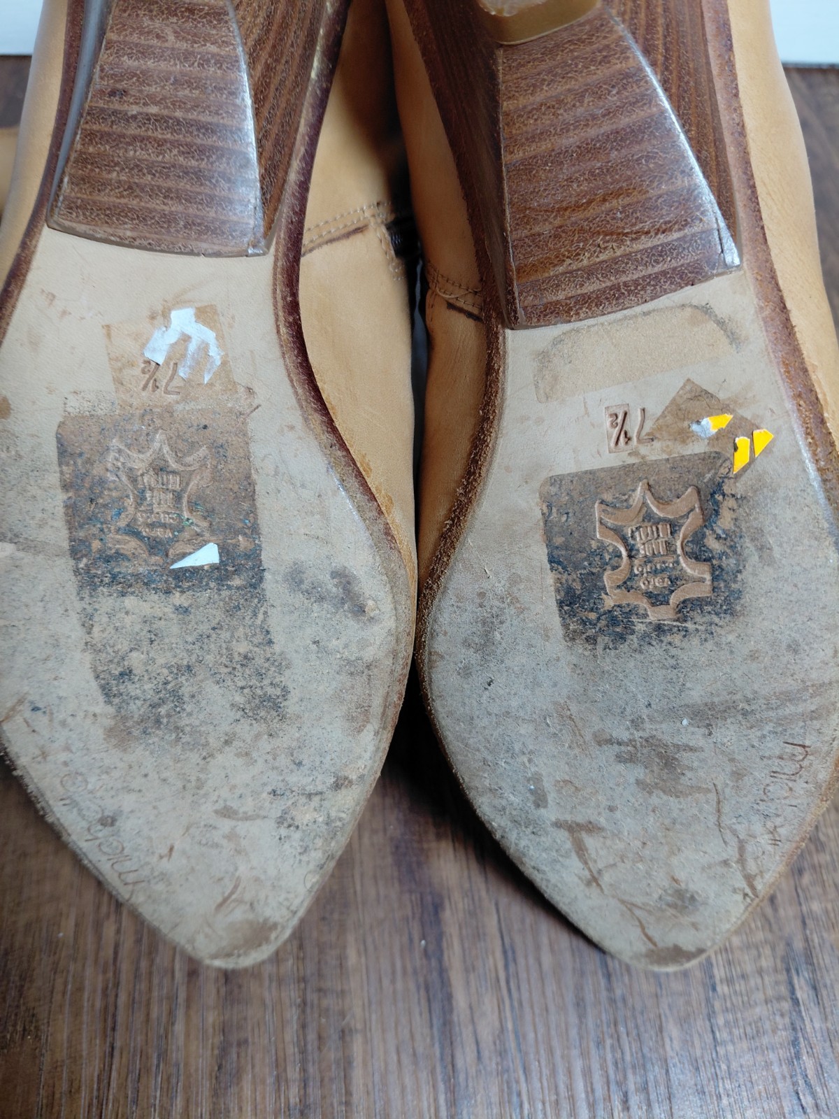Michelle K tan leather boots. Vintage. Women Size 7.5