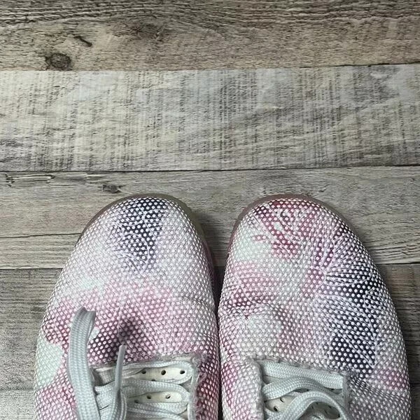 No Bull Shoes Women’s Size 11 White Mulberry Floral Activewear Casual Sneakers