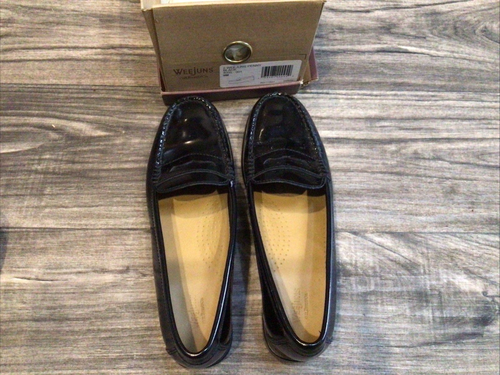 Bass Weejuns Patent Penny Loafer Black Leather WOMENS Preppy Sz 9M Slip On W/Box