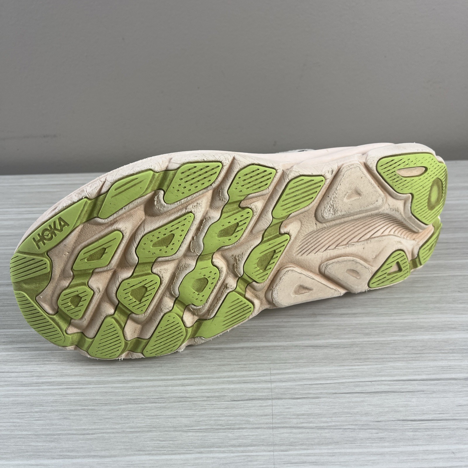 HOKA Clifton 9 Wide Shoes Womens Sz 10 Low Top Vanilla Astral Beige Mesh 1132211