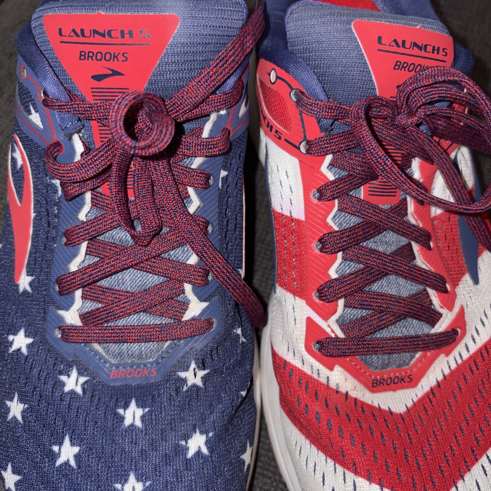 Brooks Launch 5 Blue/Red/White, Size 10, Women’s