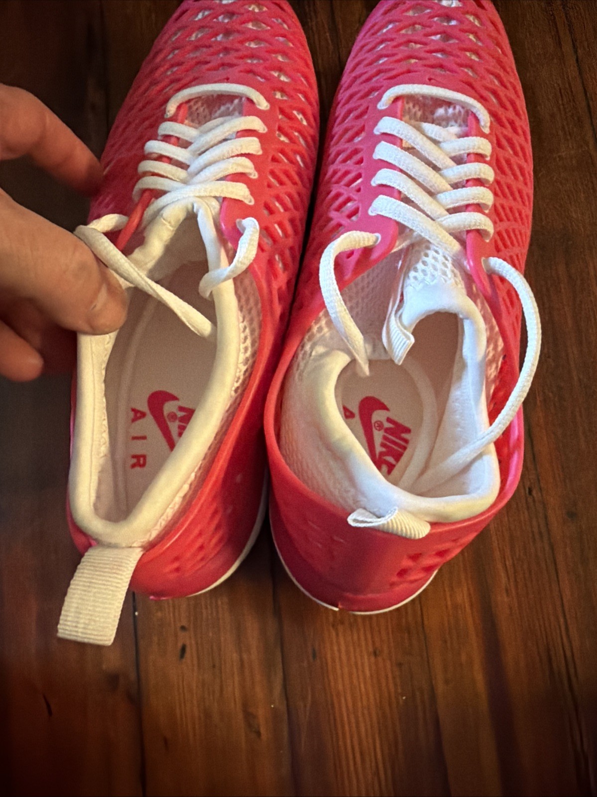 NIKE AIR Rejuven8 Running Shoes Women Size 8.5 Rare Pink hard to find!!! ❤️🔥❤️