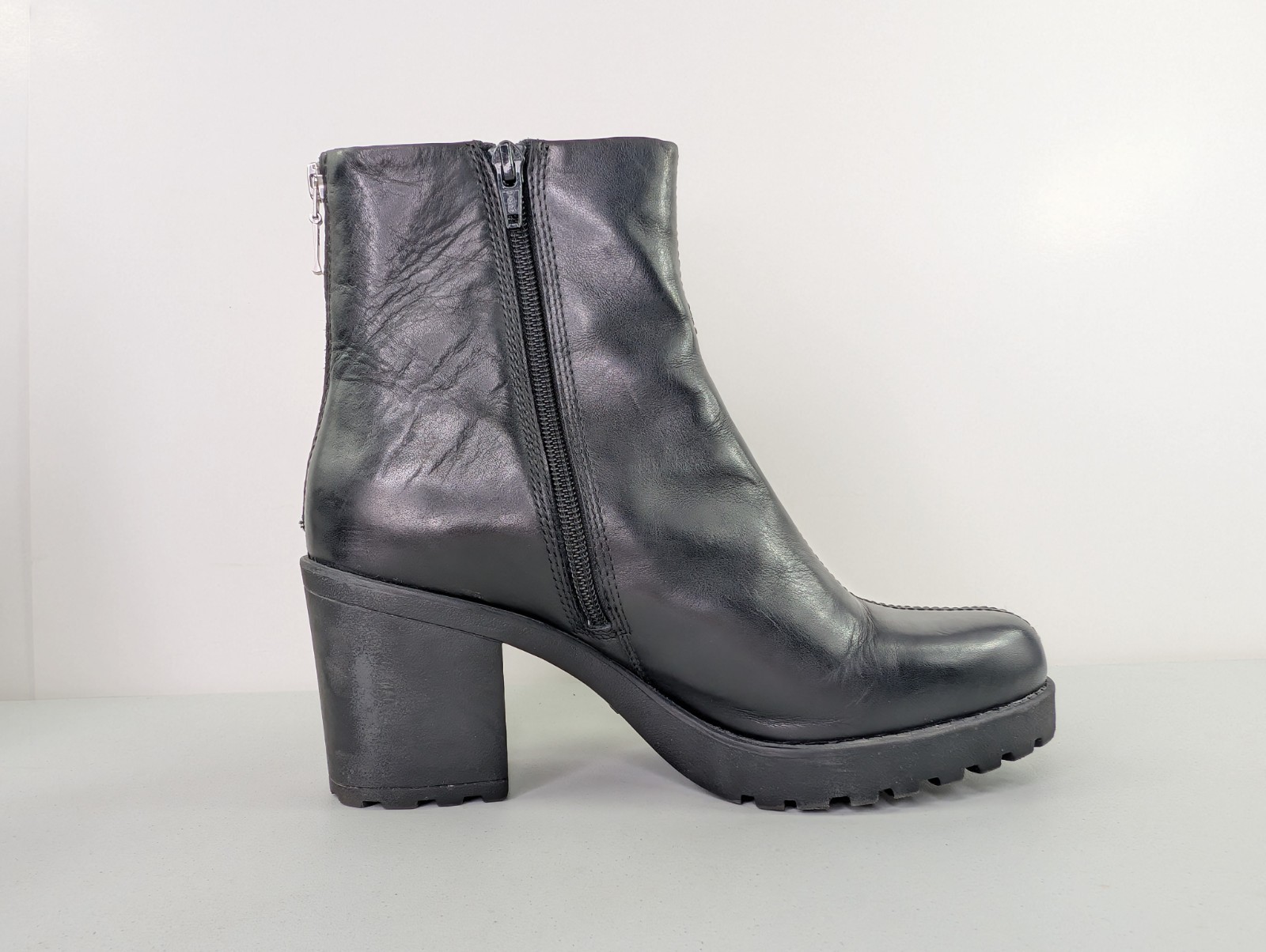 Vagabond Grace Boot Size 39 US 8 Black Leather Chunky Bootie Block Heel Side Zip