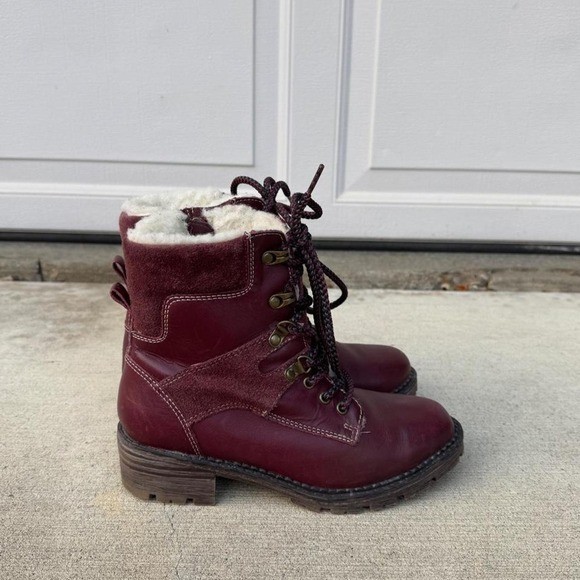COLLÈGE «OXBLOOD» LEATHER & SUEDE BOOTS