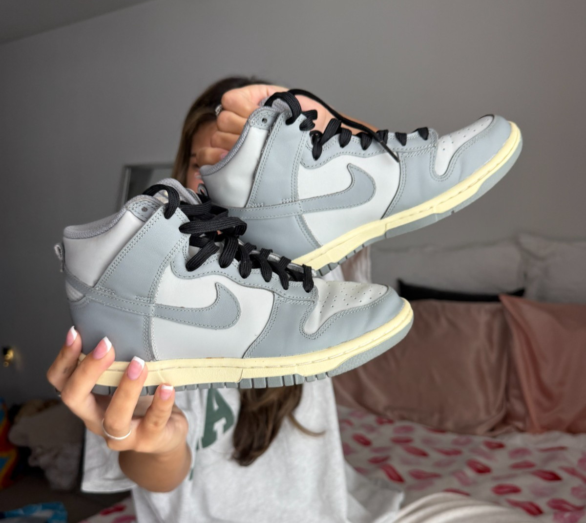 Nike Dunk High Aged Grey Grey Fog Sail Women’s Sneakers Size 6 DD1869-001