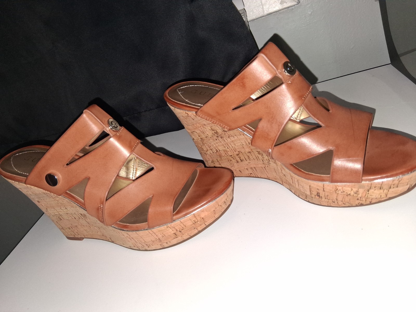 Guess Wedge Sandals 9.5