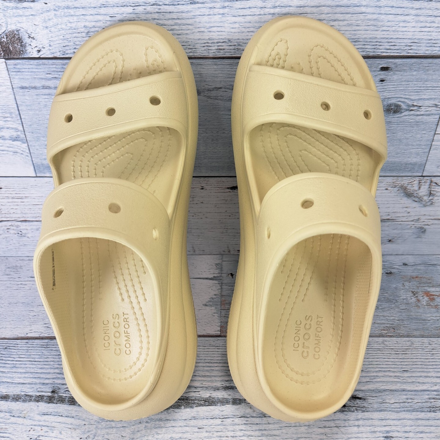 New Crocs Classic Crush Sandal Women’s 9 Mens 7 Bone/Tan