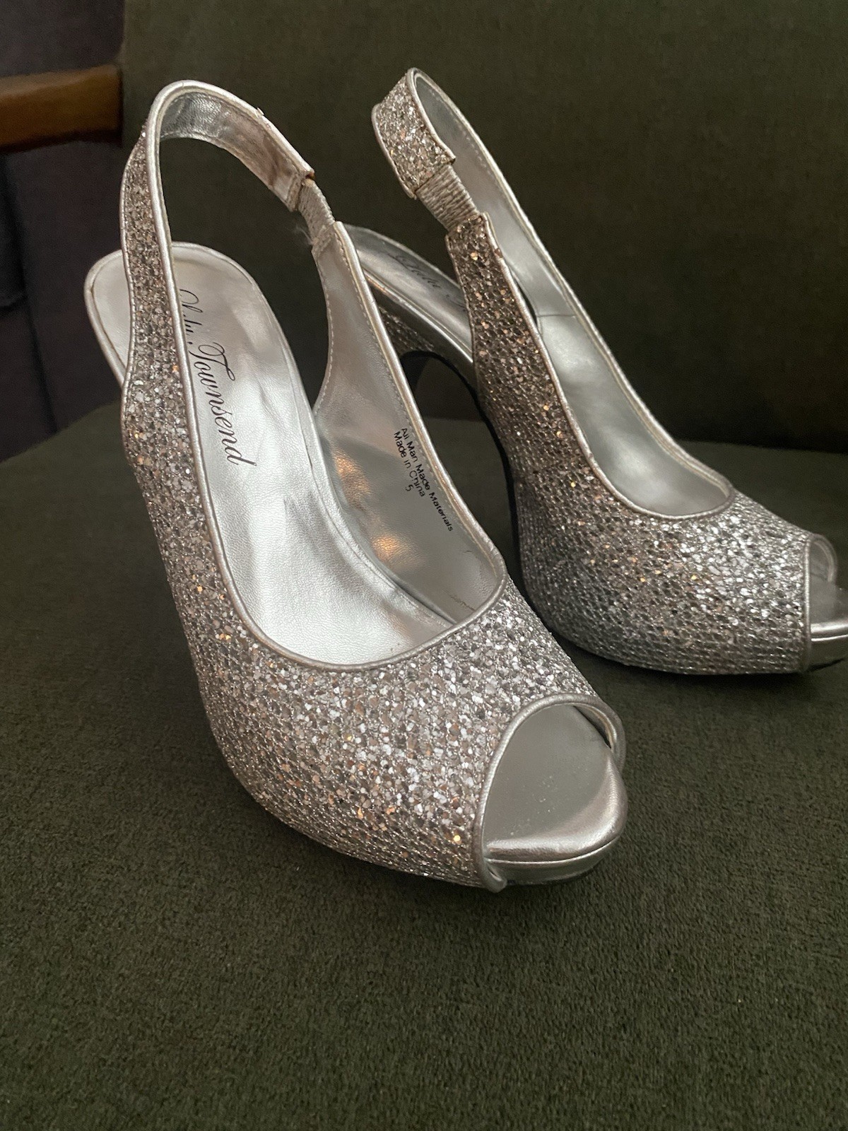 Lulu Townsend New Silver Slingback Platform Peep-toe Heels – Size 5