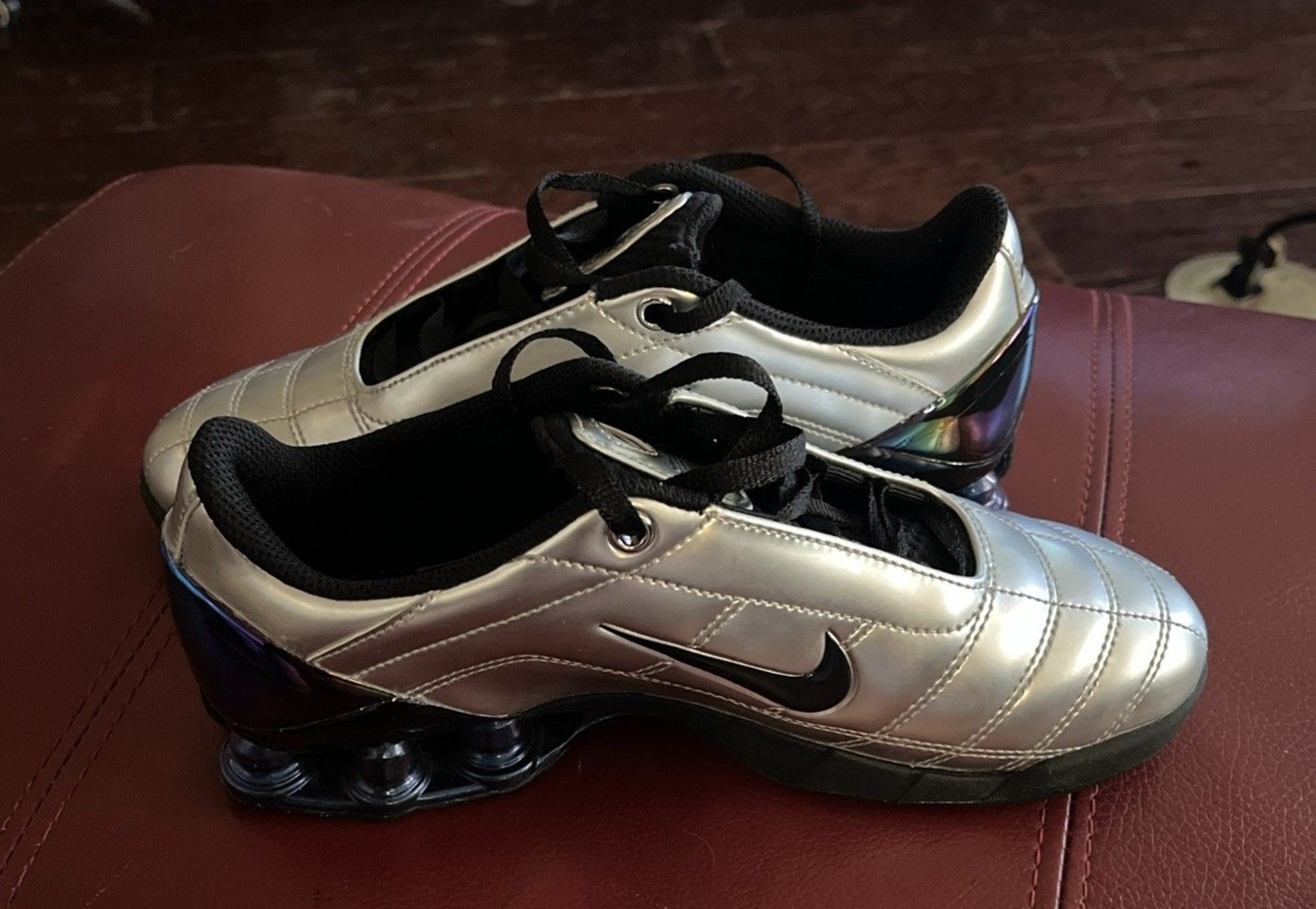 Maha Nike Total 90 Secutor Shox Magia Metallic Silver HQ5407-001 Size 5.5 Women