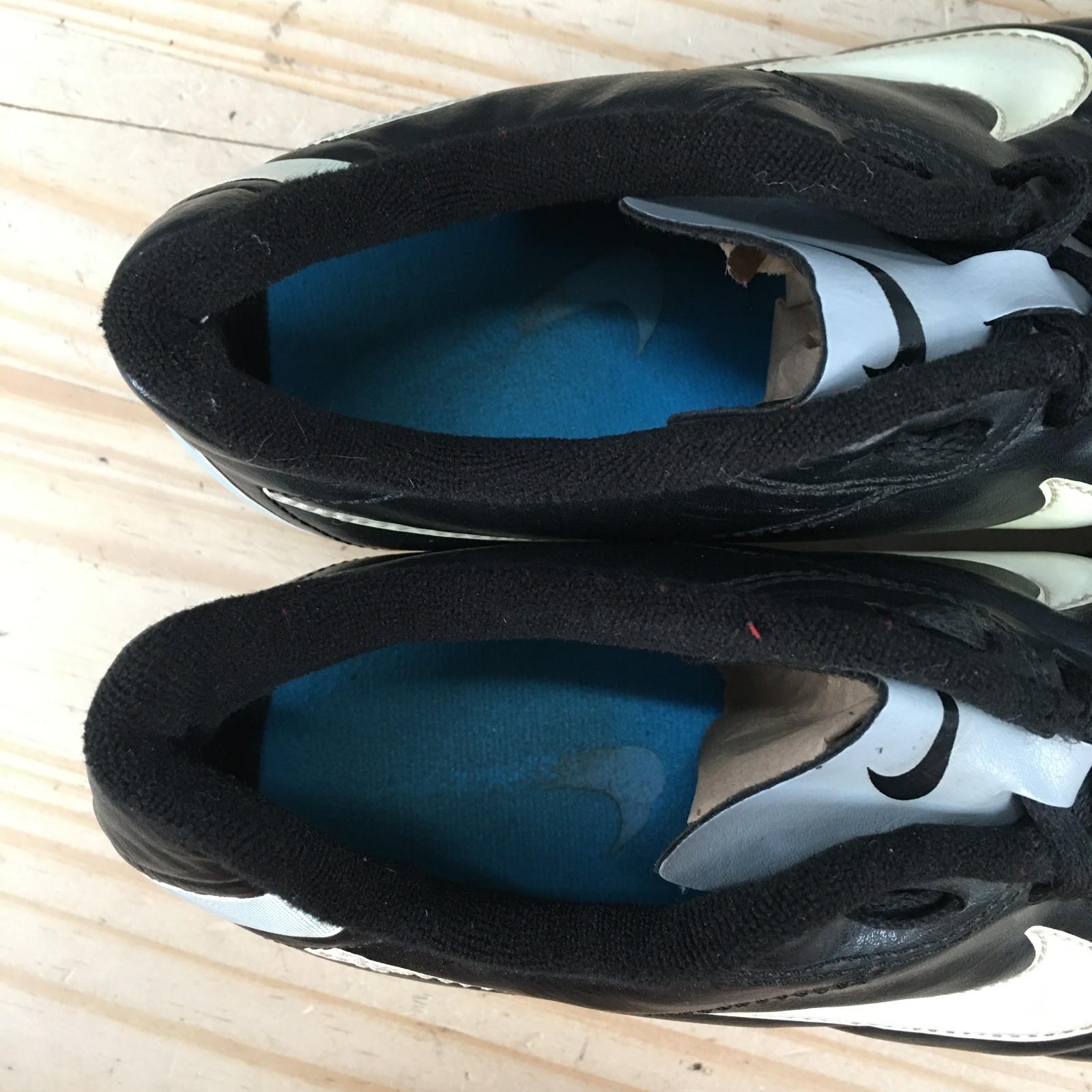 Nike Tiempo Mystic IV Shoes Womens 8 Cleats Sneakers 524939-014 Black White