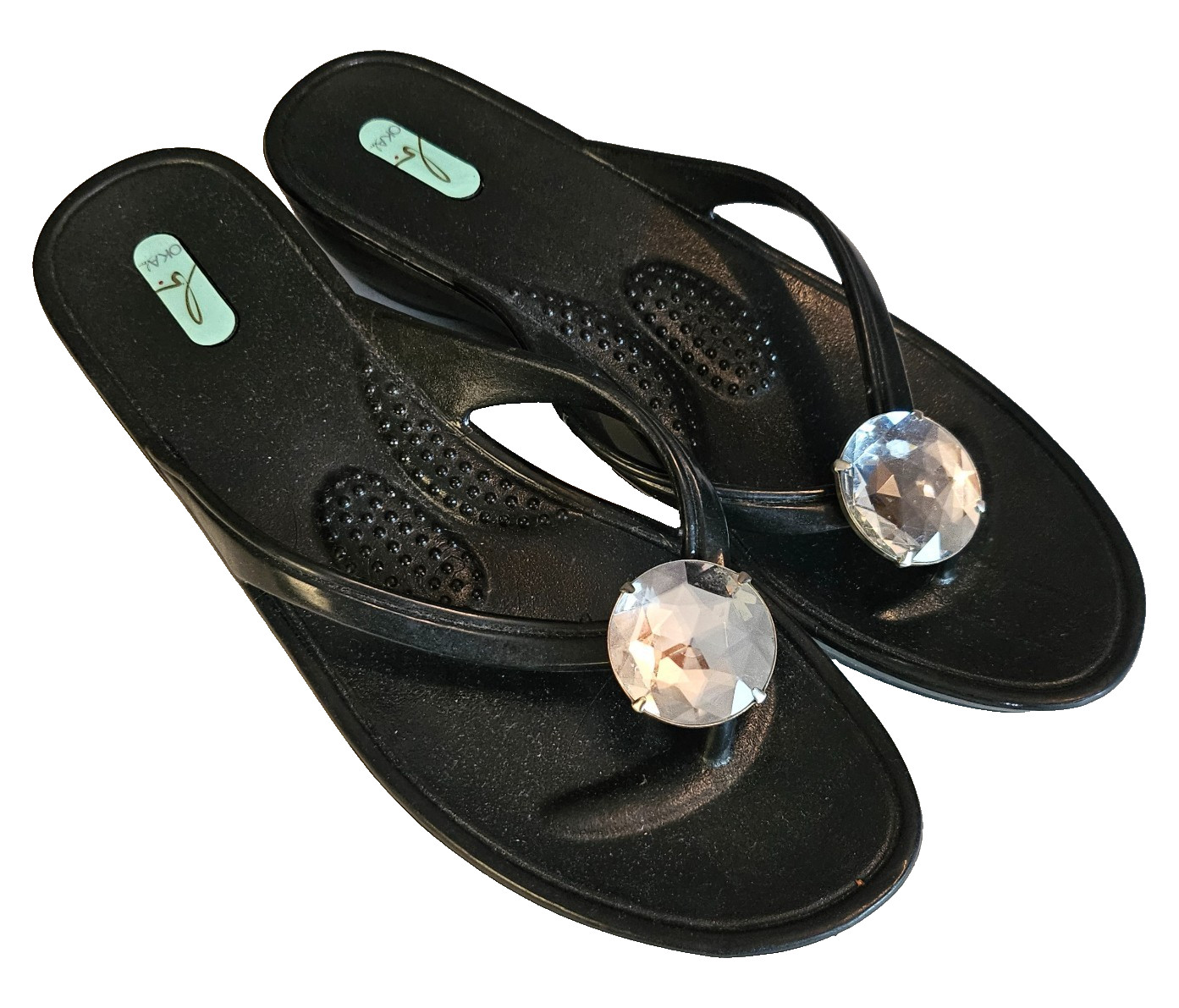 Oka B Womens heeled Black Flip Flop Sandals Size Medium Large with Large Gem