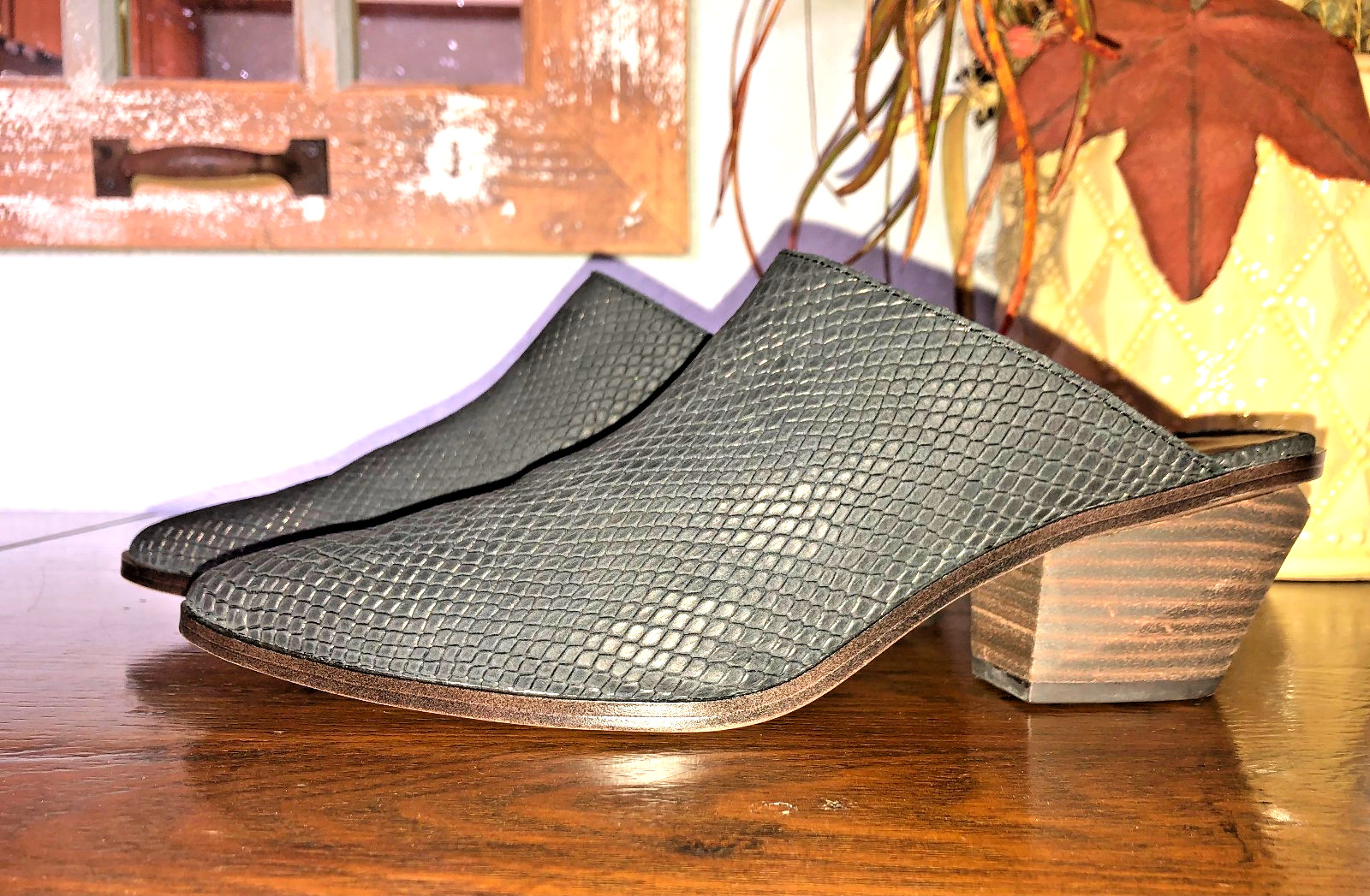 Franco Sarto Sonia Womens Western Mule Sz 8 Bk Embossed Leather Up Never Worn
