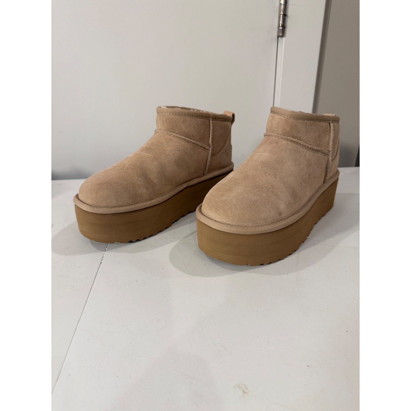 UGG Classic Ultra Mini Platform Boot Driftwood Suede Tan 1135092 Womens 7