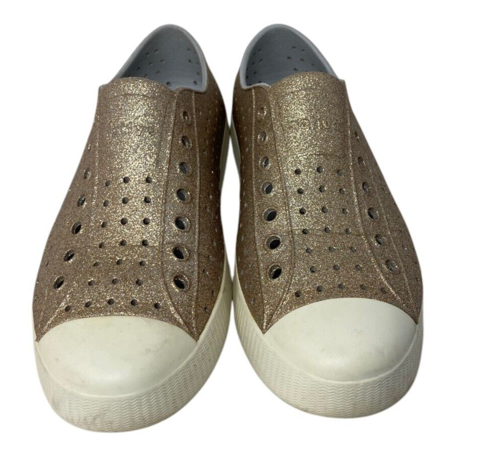 Native Slip-On Gold Glitter Shoes Size 10 Women’s Jefferson Metal Bling