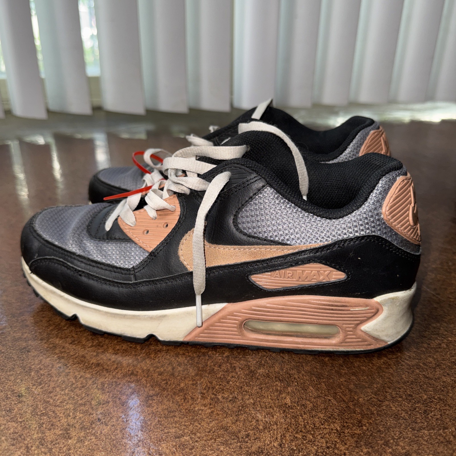 Nike Air Max 90 Women’s US 9.5 / UK 7 Style BQ8748-991 Used Good Condition