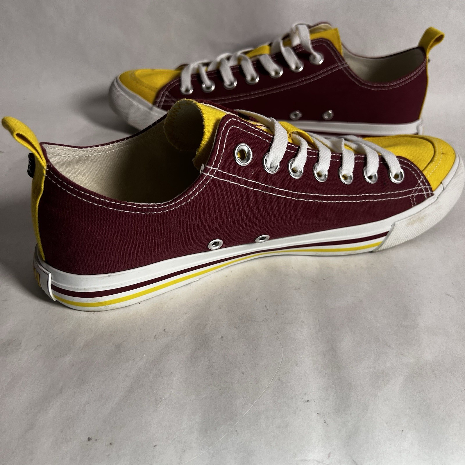 ASU SKICKS CANVAS Lace up Shoes Sneaker Men 10 Two Toned Low Top