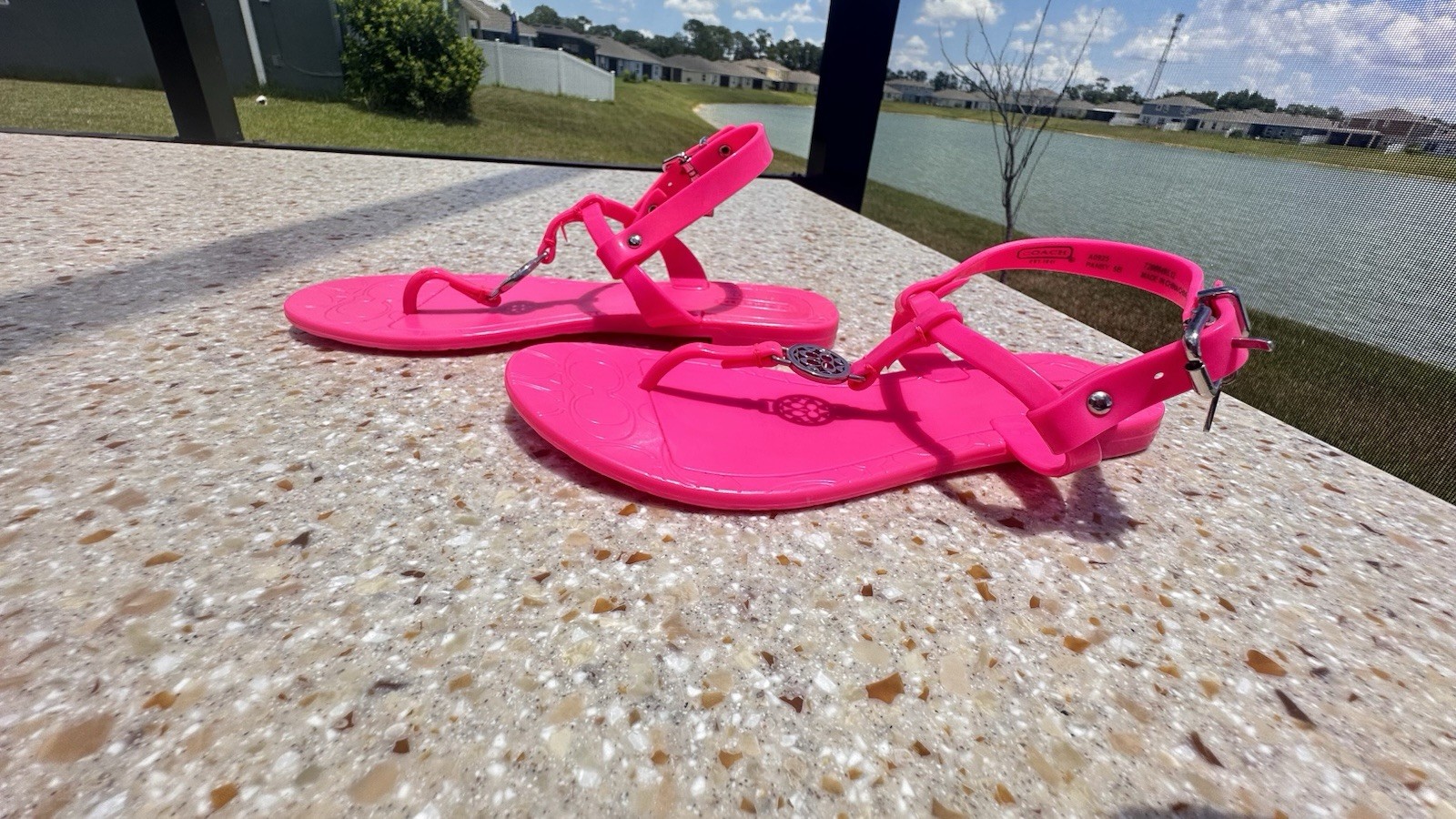 Coach Pier jelly thong sandals Size 5B