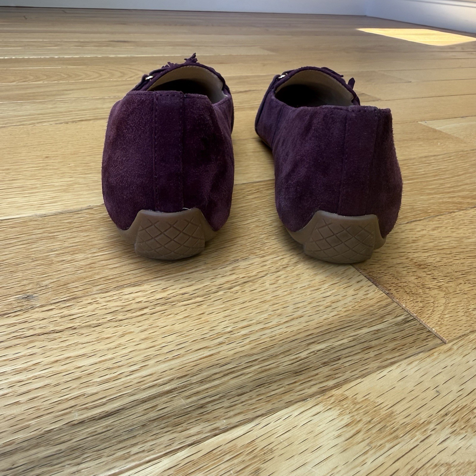 Talbots Women’s Flat Dress Shoes Size 9 Plum Purple Leather Slip On Loafers