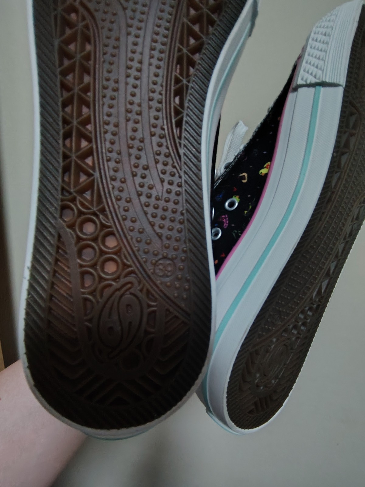 Limited Edition sneakers – exclusive Dockers by Gerli X Art model
