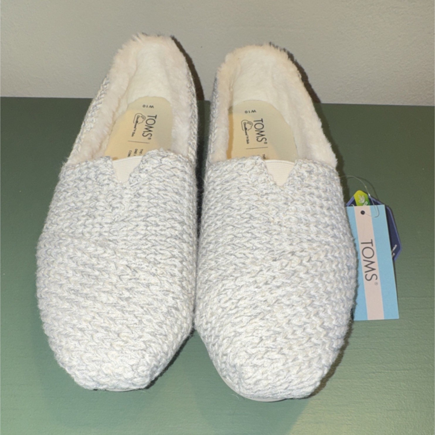 TOMS White Cozy Sweater Knit Faux Fur Lined Comfort Flats Women Size 10