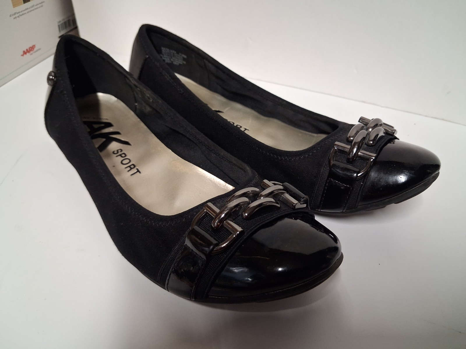 Womens Size 7 1/2 M – ANNE KLEIN SPORT Black Patent Cap Toe Ballet Flats