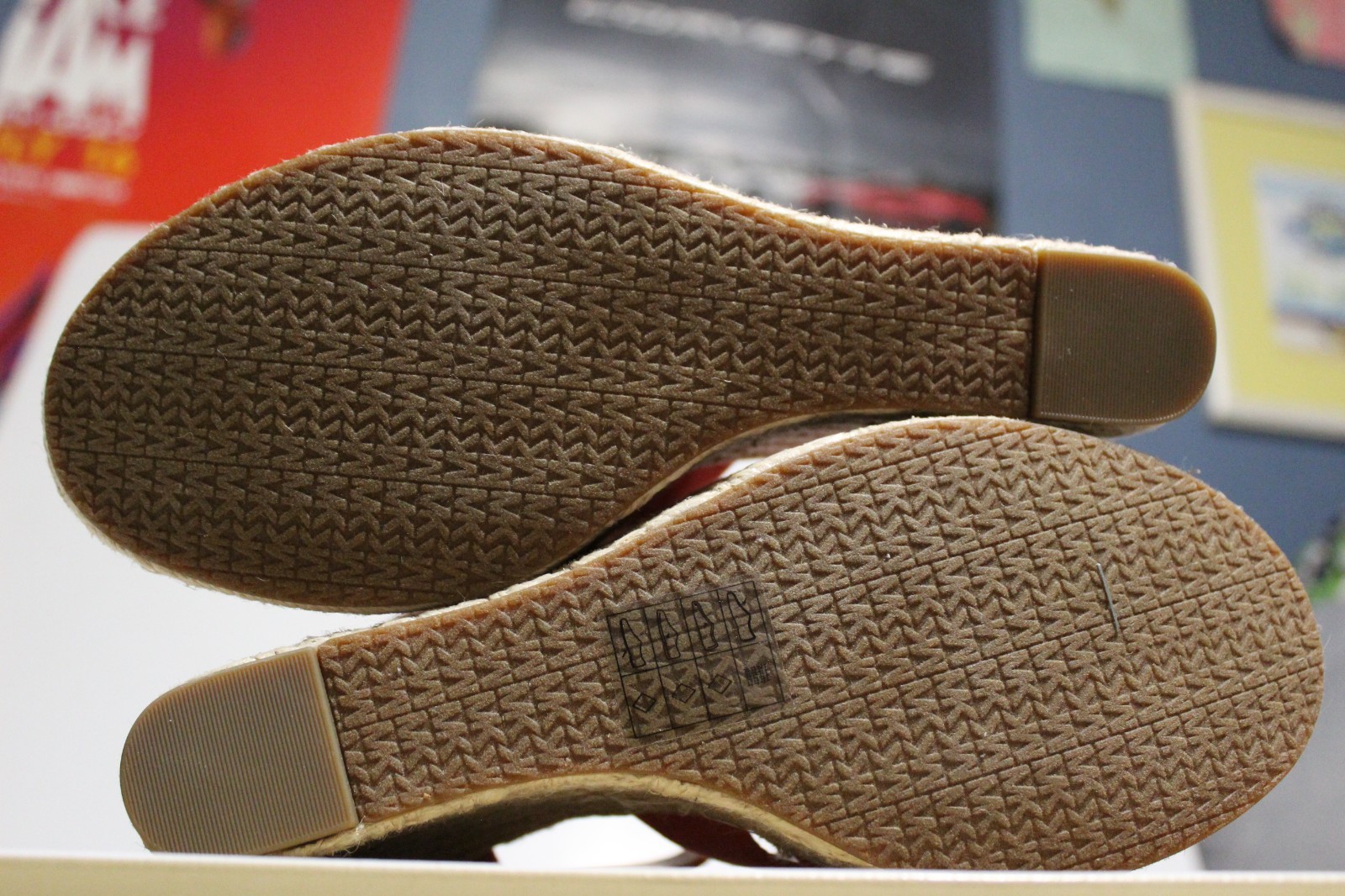 Michael Kors Berkley Womens 10 M Espadrille Pink Canvas Front Zip Wedge Sandal