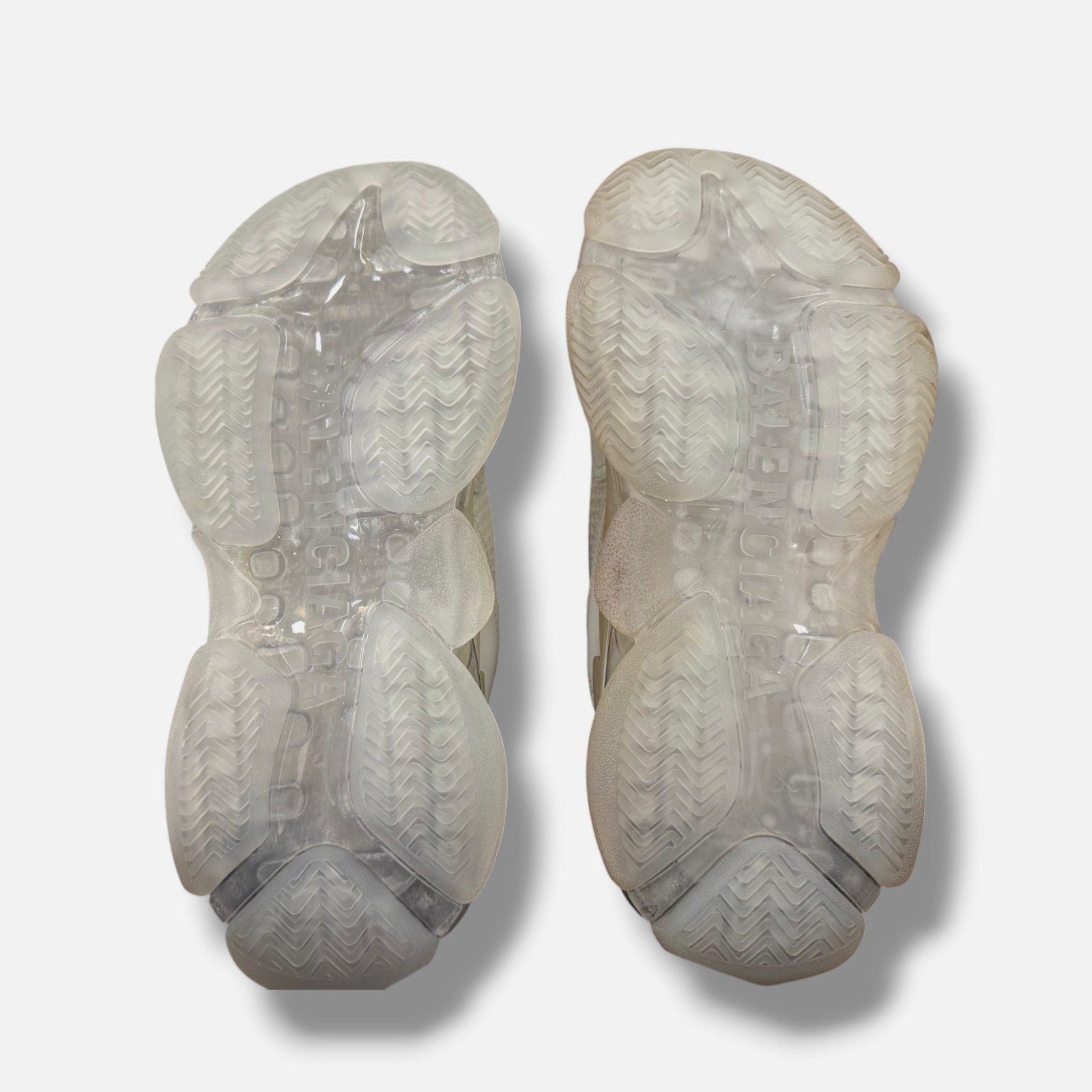 Balenciaga Women’s White Triple S Clear Sole Sneaker Shoes Size EU:37 US:7
