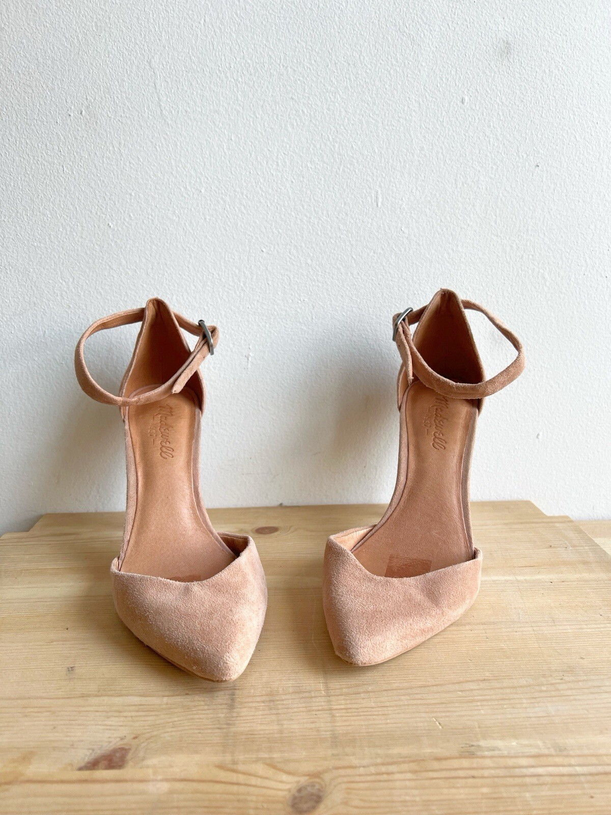 Madewell pink blush nude suede leather pointed toe heels ankle strap pumps sz 7