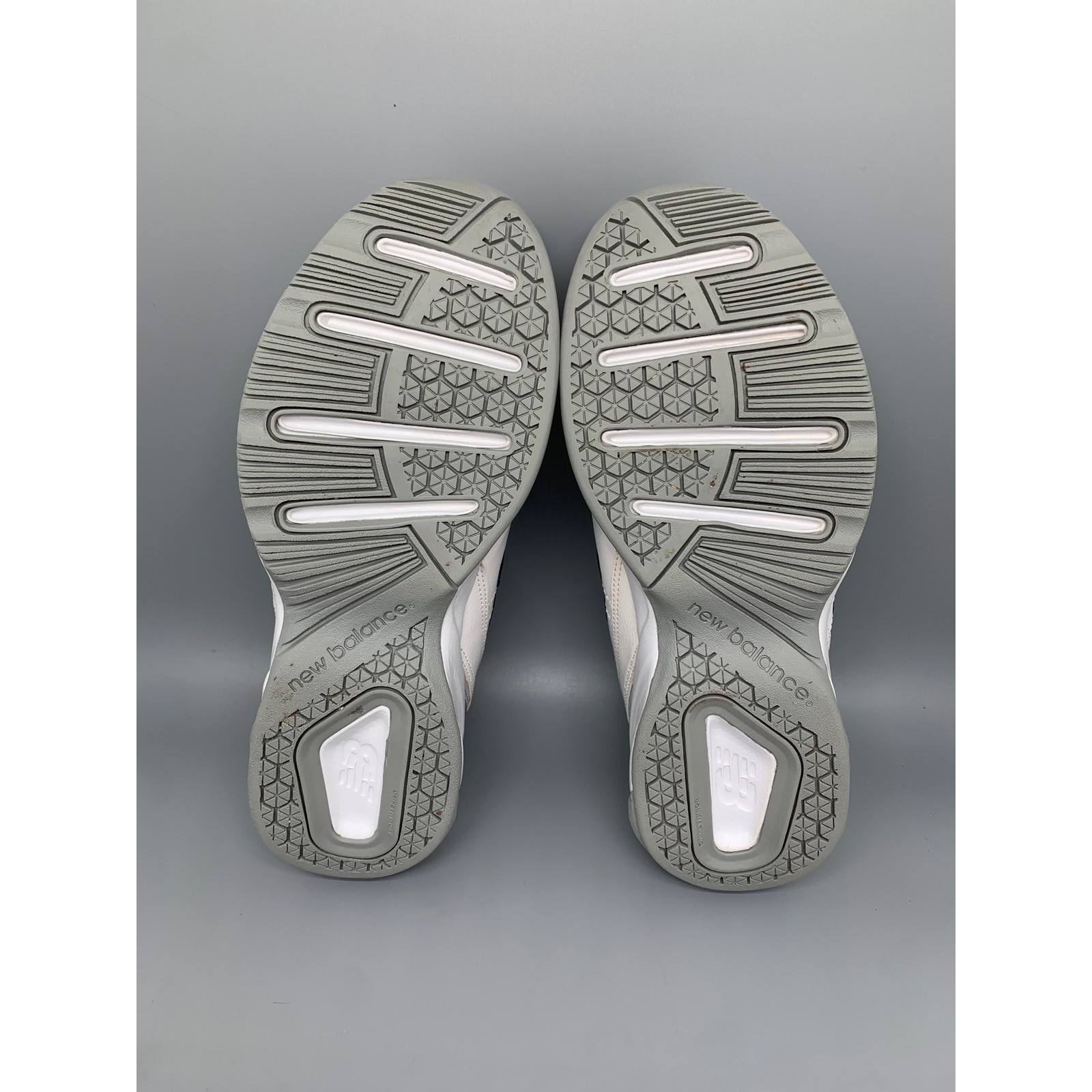 New Balance 608v4 White Navy Training Shoes WX608W4 Women’s Sz 9