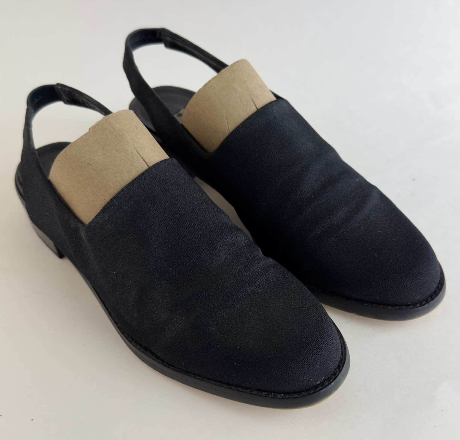 Donald J. Pliner Size 8M Women’s Black Crepe Fabric Elastic Slingback Shoes
