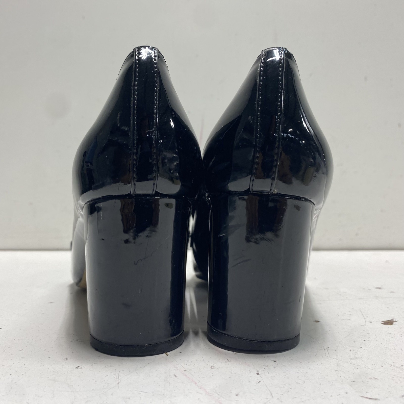 Tahari Tabitha Black Patent Leather Pointed Toe Block Heel Pumps Women’s Size 8M