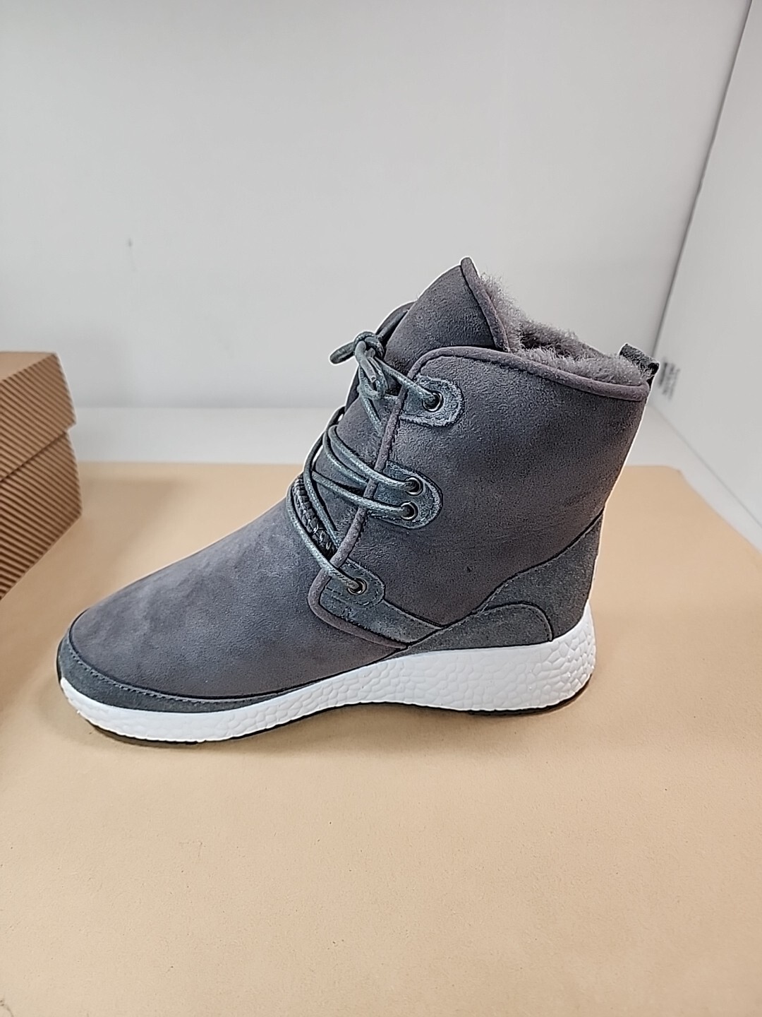Size 6 AU & MU AUMU Australia Women’s Classic Short Sheepskin Lace Up Boots