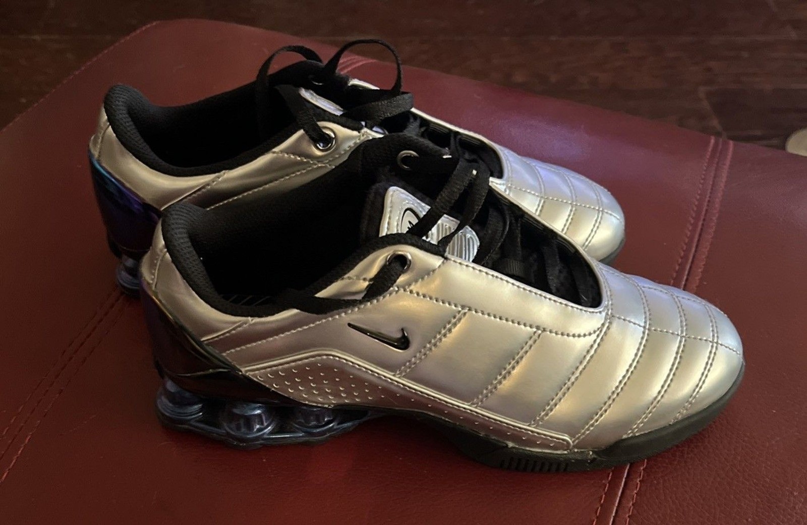 Maha Nike Total 90 Secutor Shox Magia Metallic Silver HQ5407-001 Size 5.5 Women