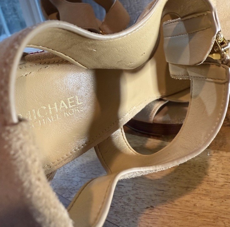 Women’s Michael Kors Tan zip front heels size 11
