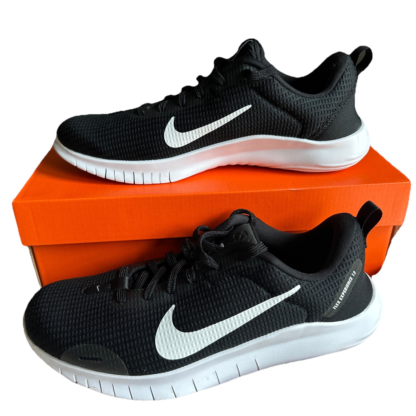 Nike Flex Experience Run 12 Black White Size 9.5 DV0746-004