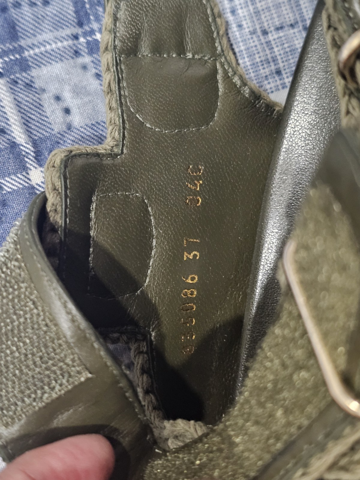 Gucci Green Leather Strappy Hook & Loop Sandals Logo Accent Womens 7