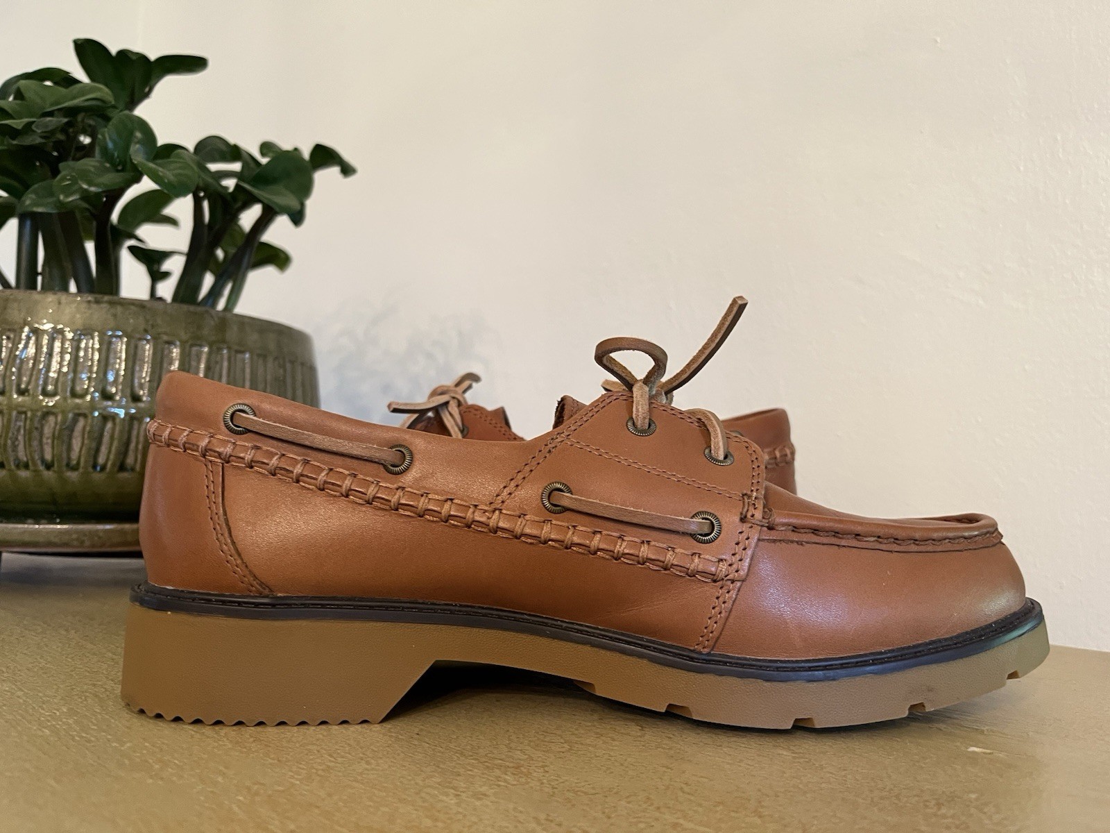 NEW Sperry Wells Round Toe Brown Leather Boat Shoe Women 10 Preppy Sailing