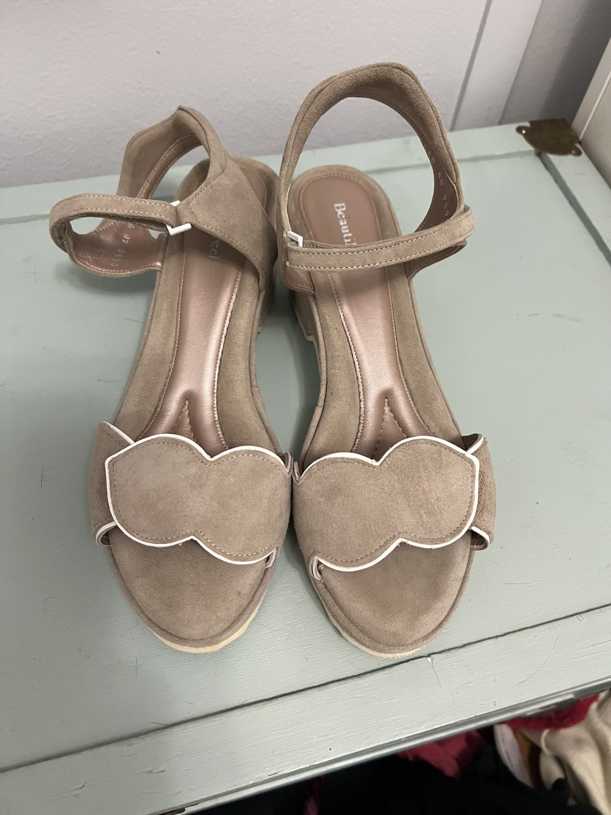 BeautiFeel Emma Sz 40 Tahini White taupe Women’s Comfort Sandal