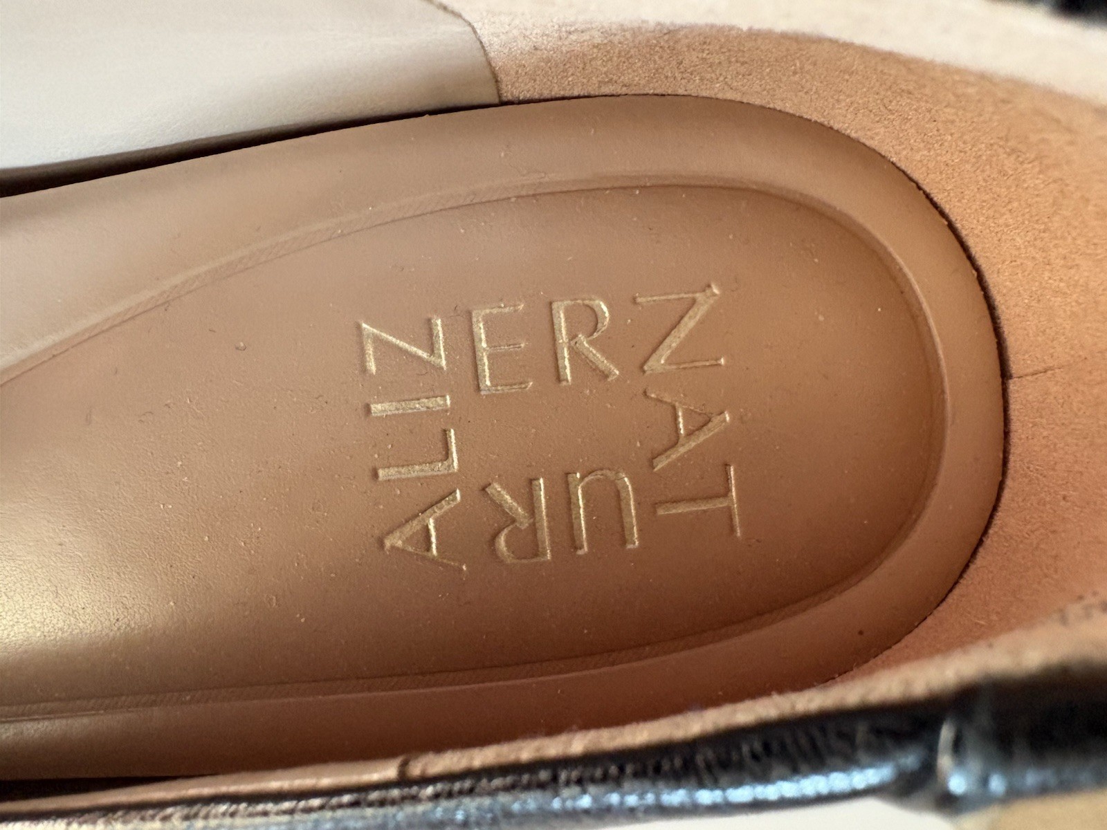 Naturalizer Black Leather Loafers Size 7.5